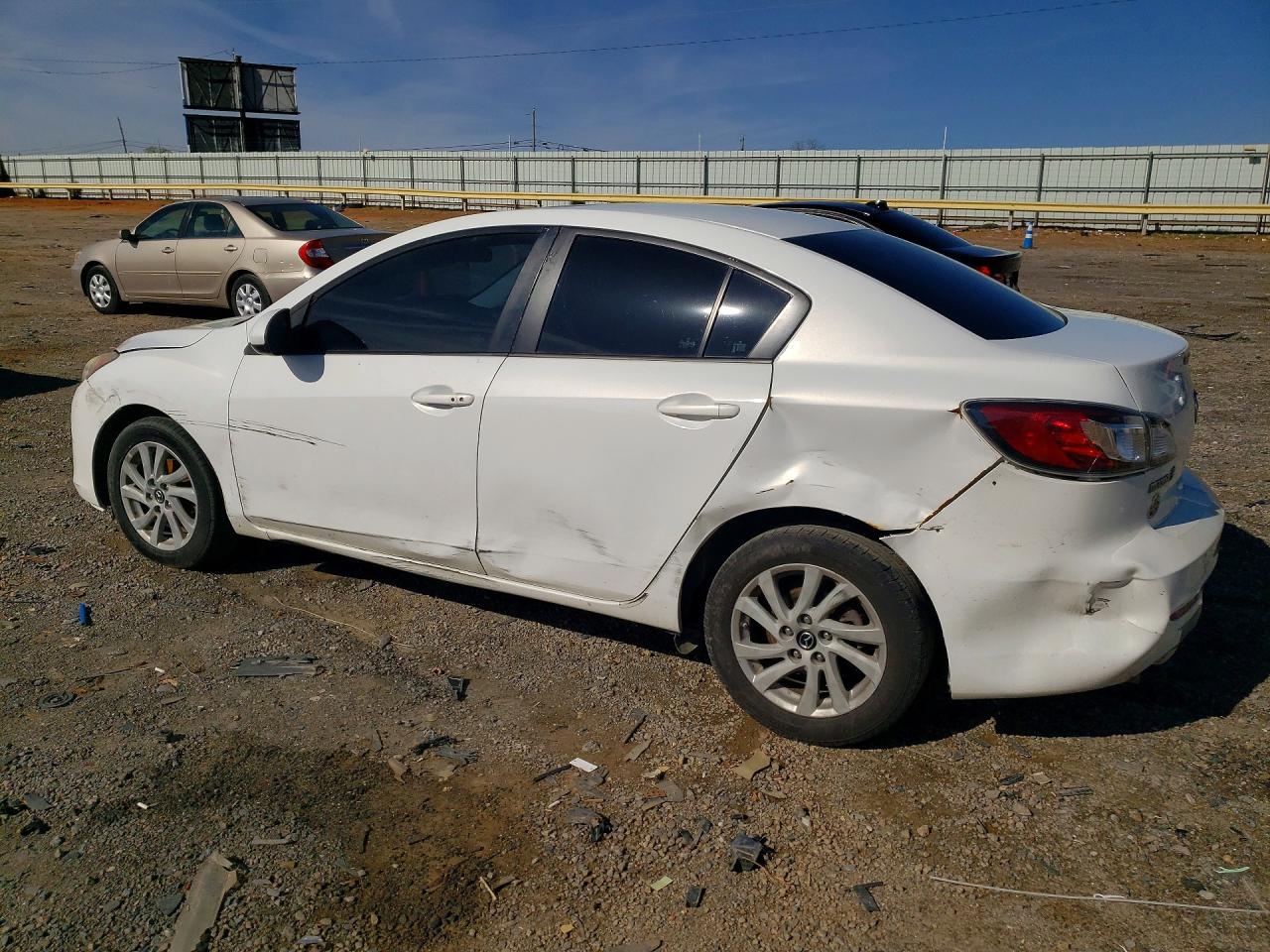 2013 MAZDA 3