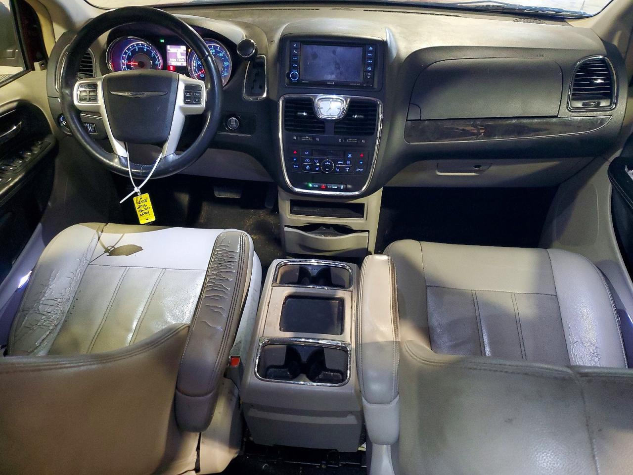 2016 CHRYSLER MINIVAN