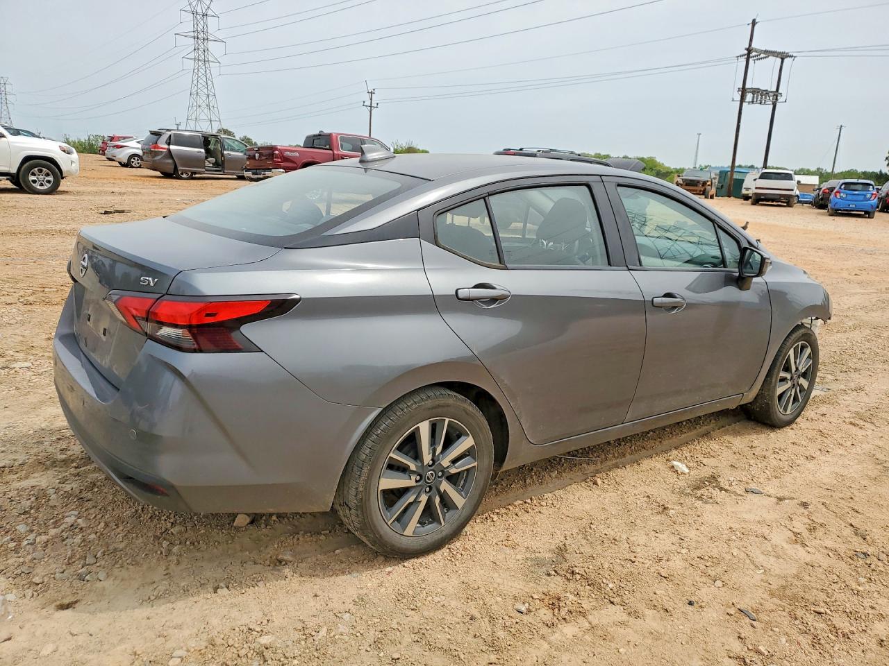 2021 NISSAN VERSA