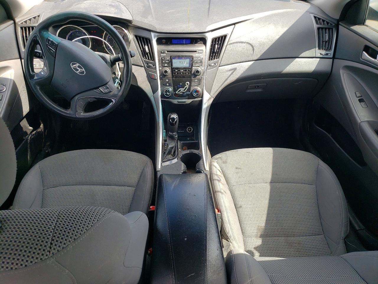 2011 HYUNDAI SONATA