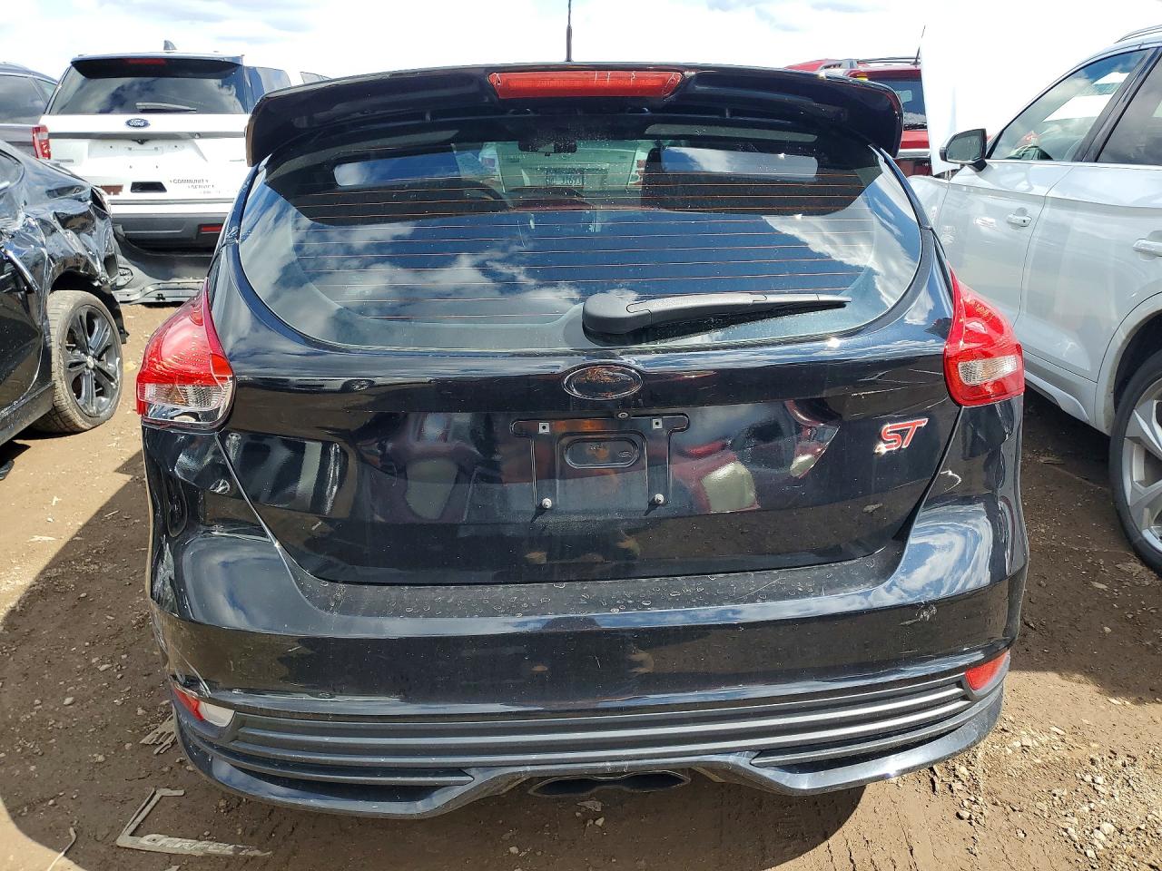 2016 FORD FOCUS
