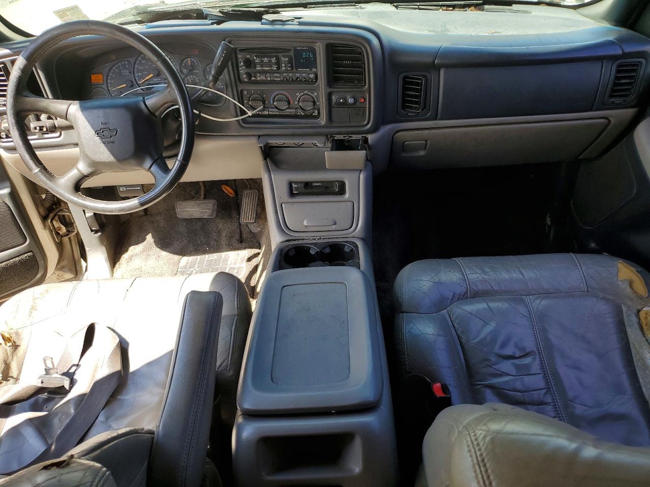 2001 CHEVROLET SUBURBAN