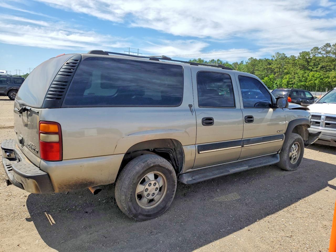 2001 CHEVROLET SUBURBAN