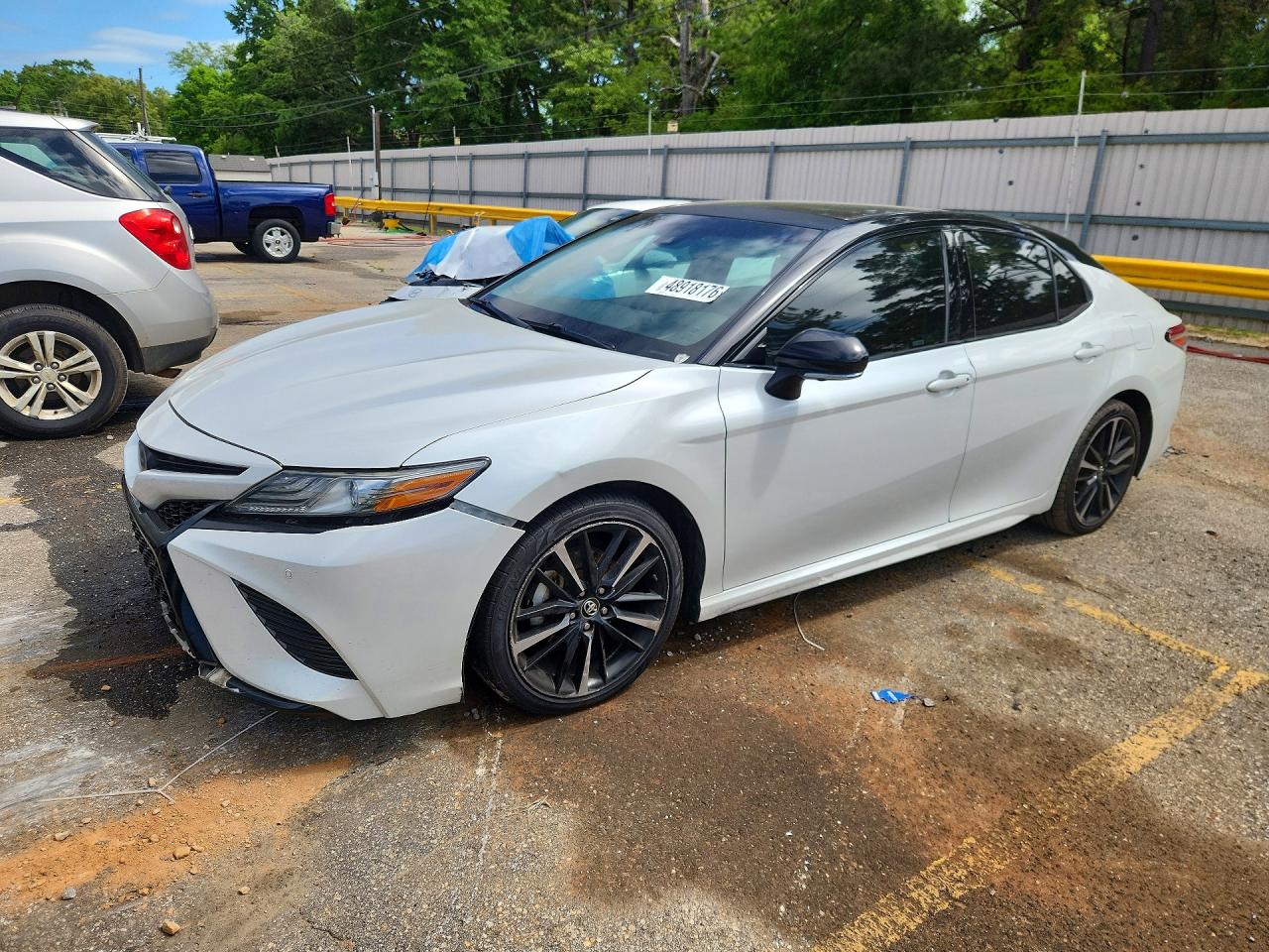 2018 TOYOTA CAMRY