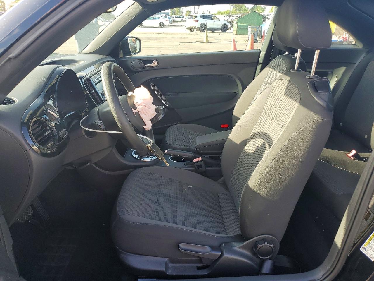2014 VOLKSWAGEN BEETLE