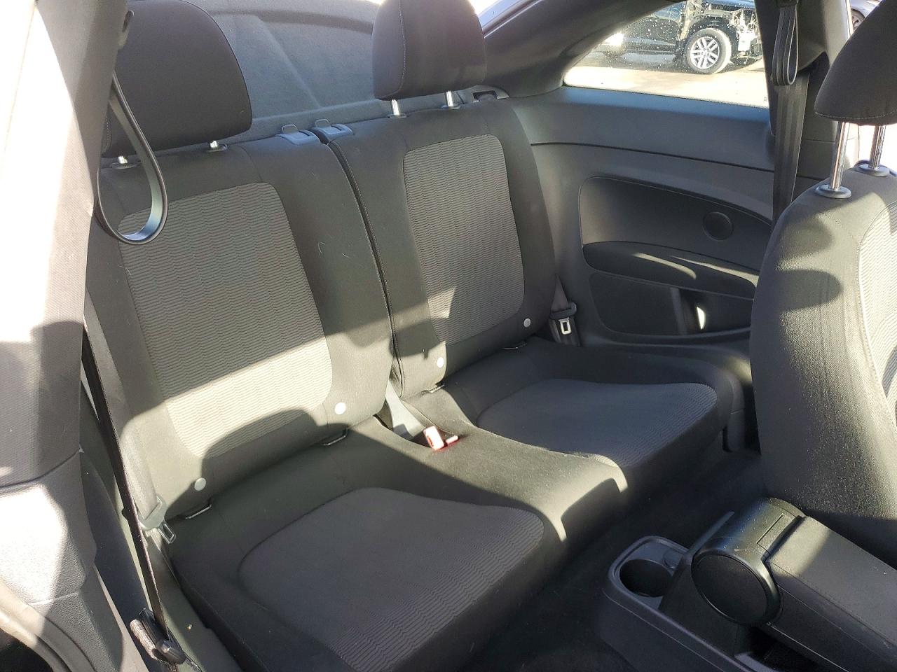 2014 VOLKSWAGEN BEETLE