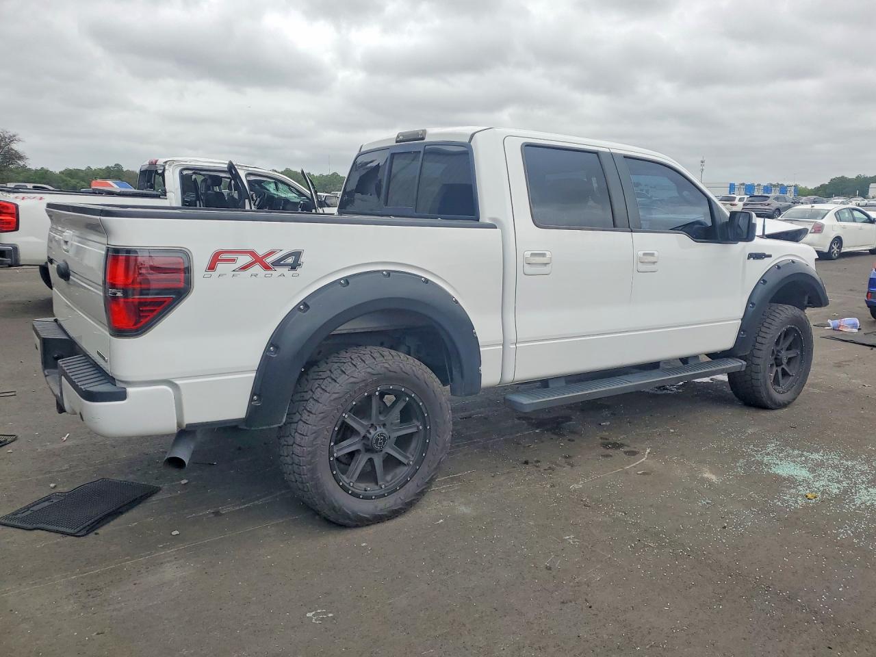 2013 FORD F150
