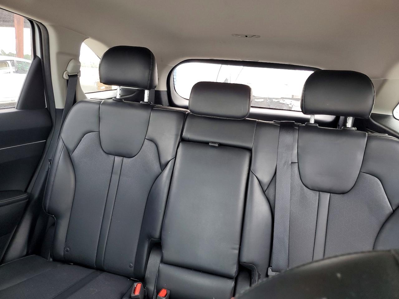 2022 KIA SORENTO
