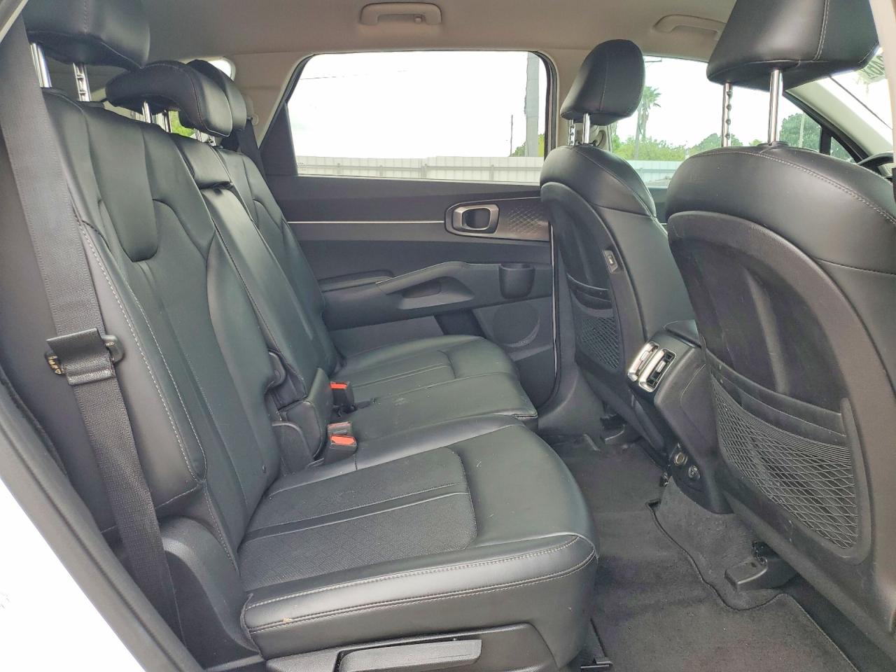 2022 KIA SORENTO