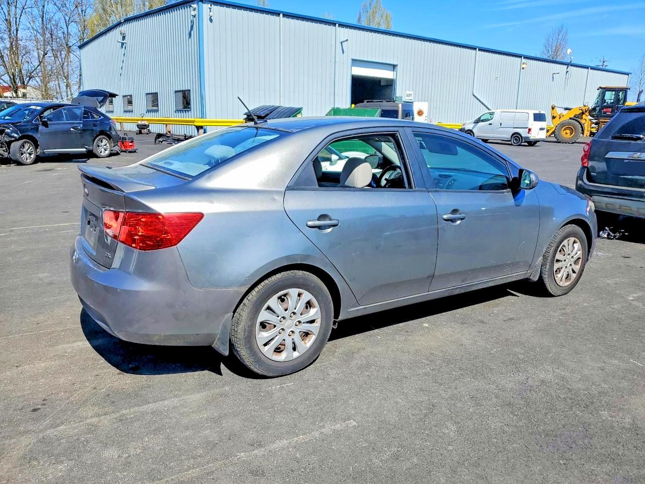 2011 KIA FORTE