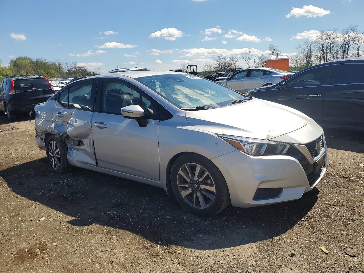 2020 NISSAN VERSA