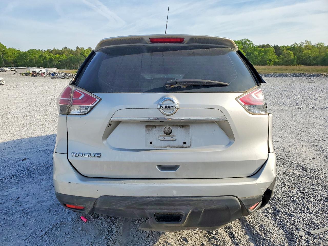 2016 NISSAN ROGUE