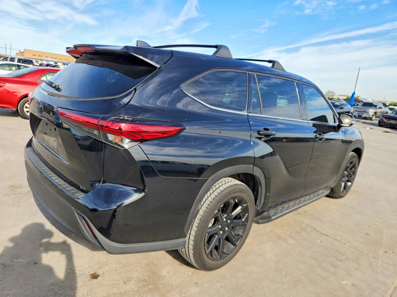 2022 TOYOTA HIGHLANDER