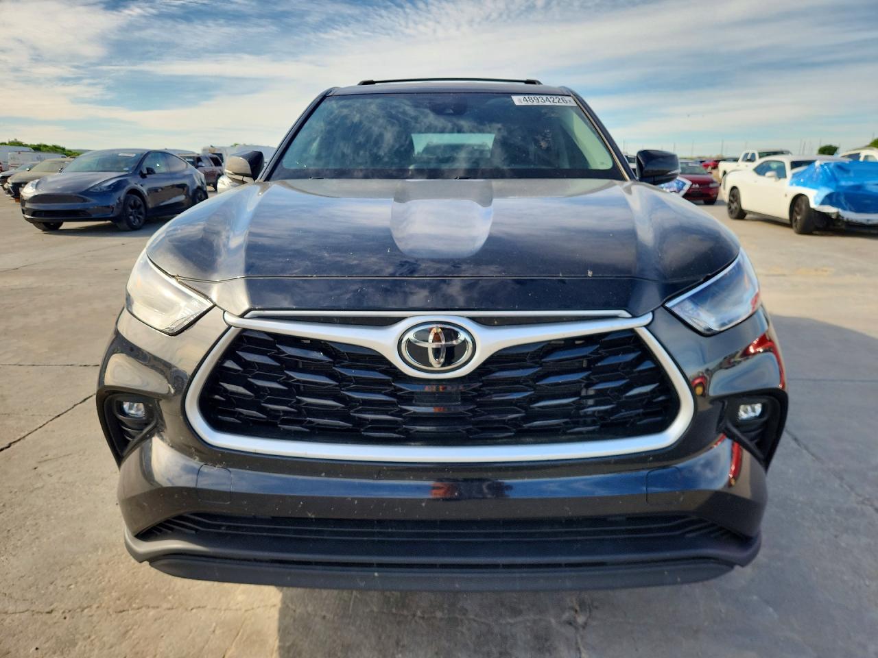 2022 TOYOTA HIGHLANDER