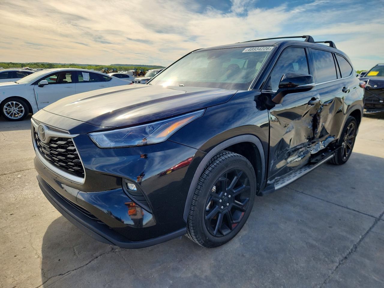 2022 TOYOTA HIGHLANDER