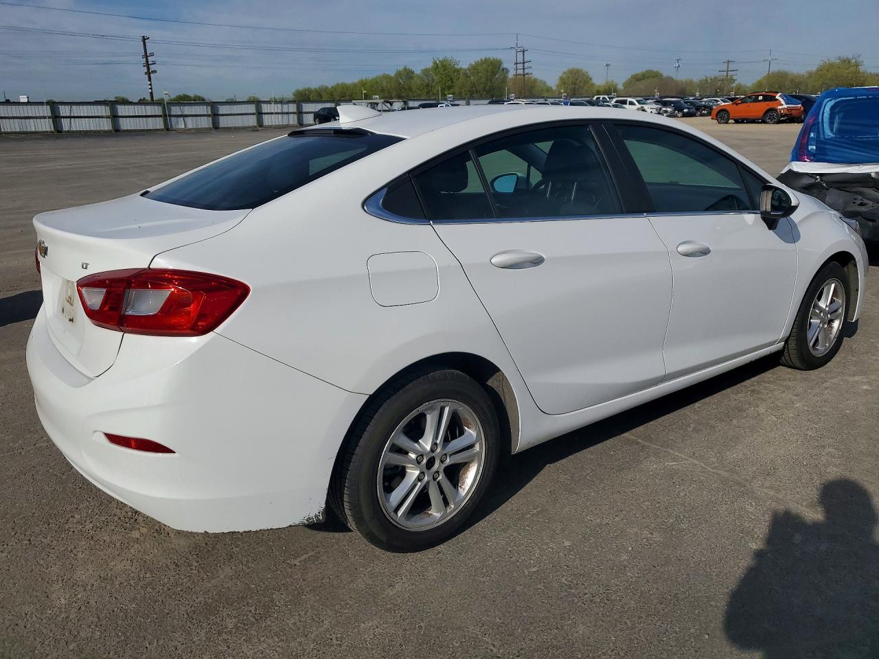 2018 CHEV CRUZE