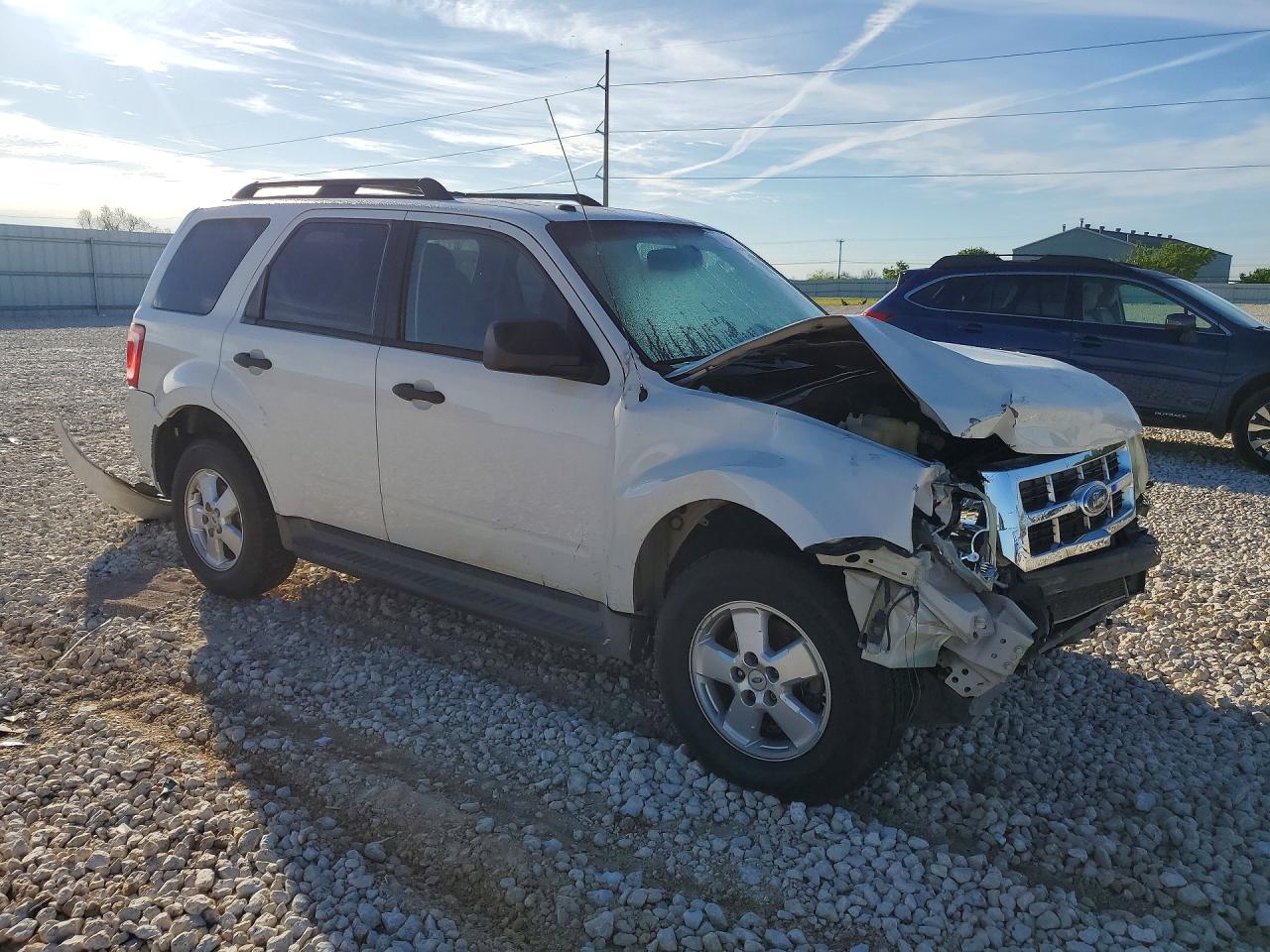 2010 FORD ESCAPE