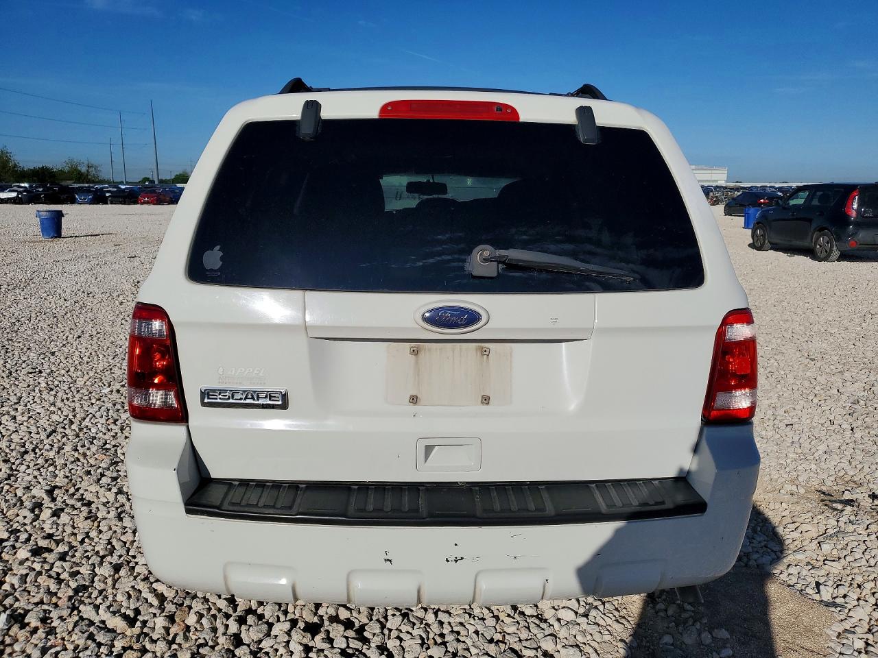 2010 FORD ESCAPE