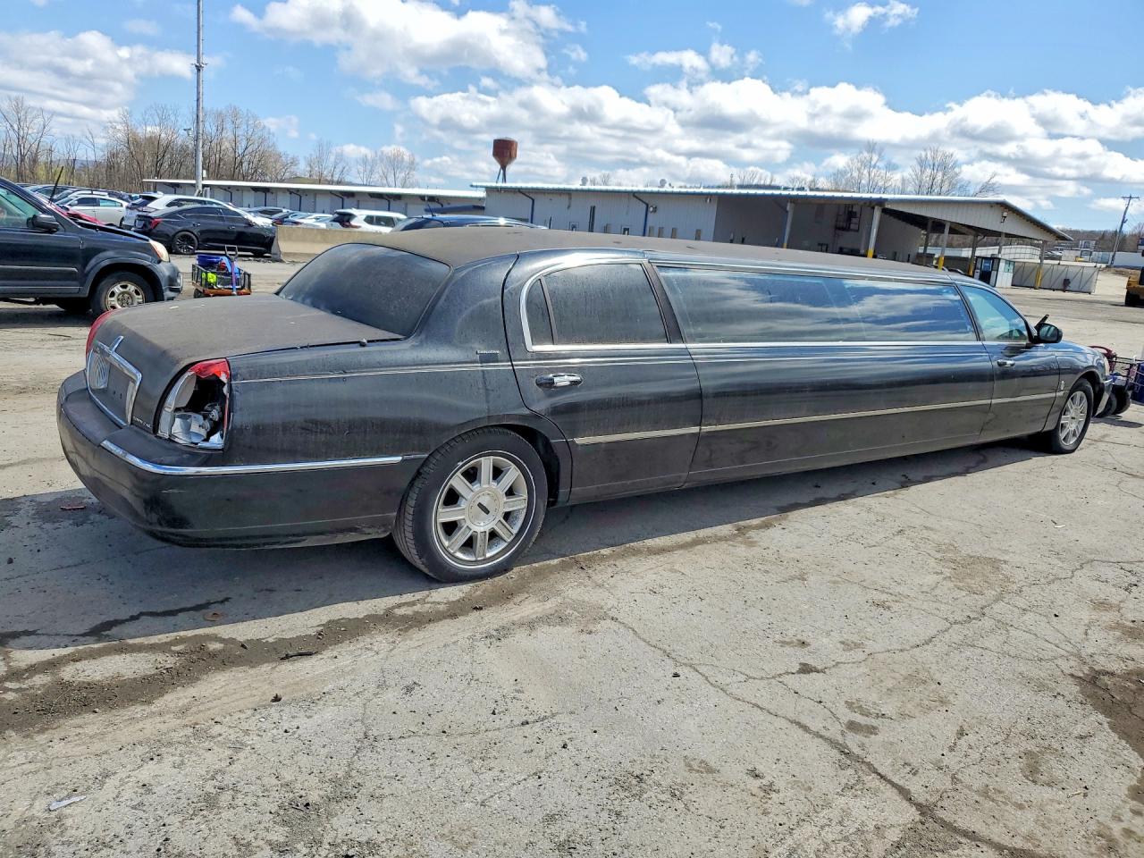 2007 LINCOLN TOWN CAR E