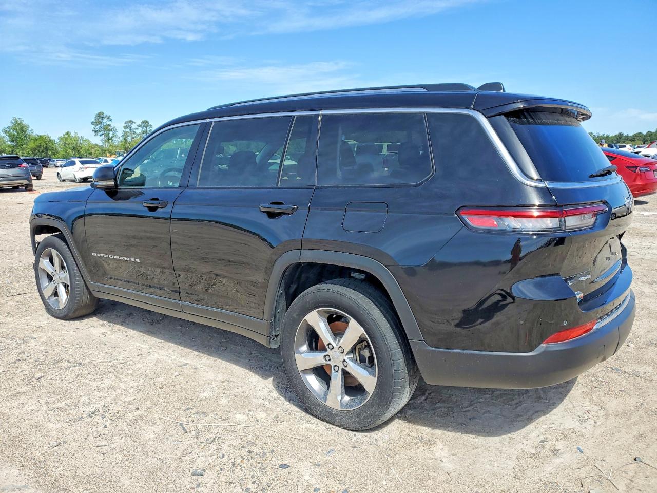 2022 JEEP CHEROKEE