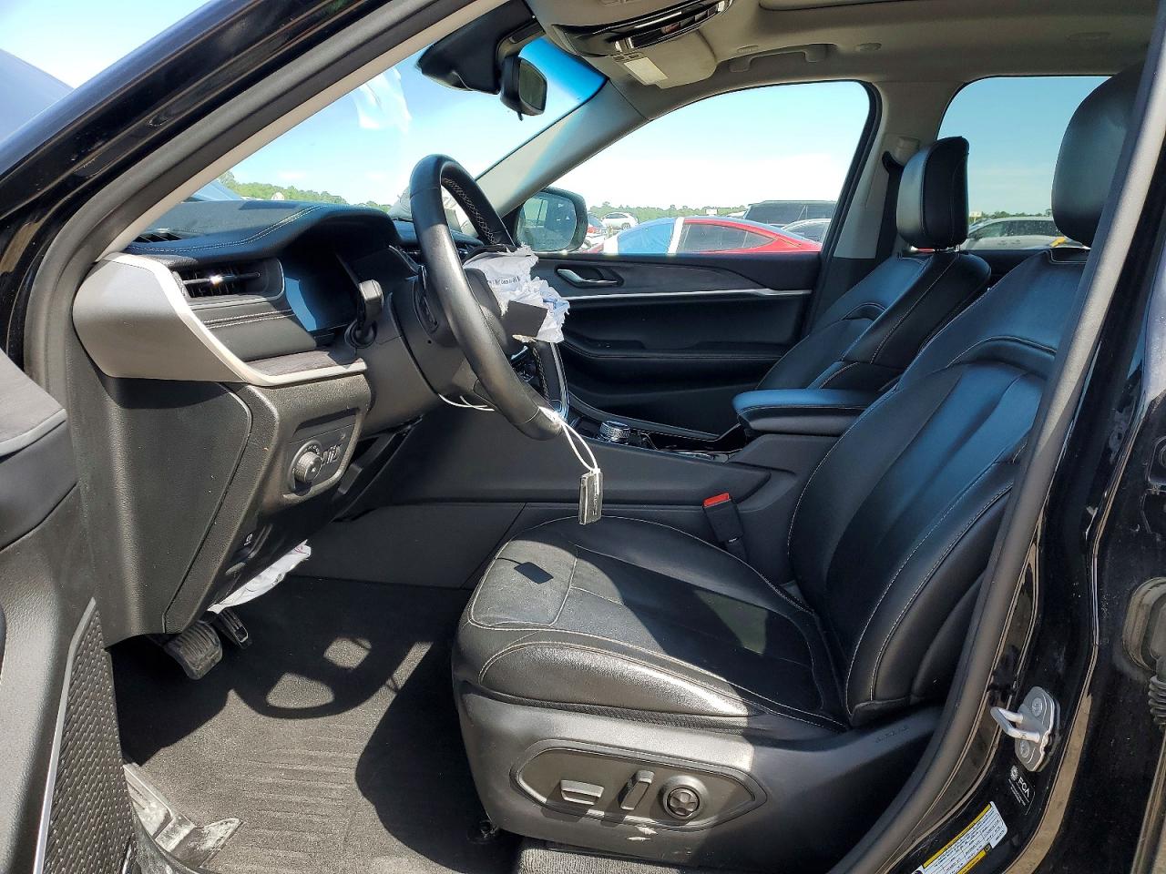 2022 JEEP CHEROKEE