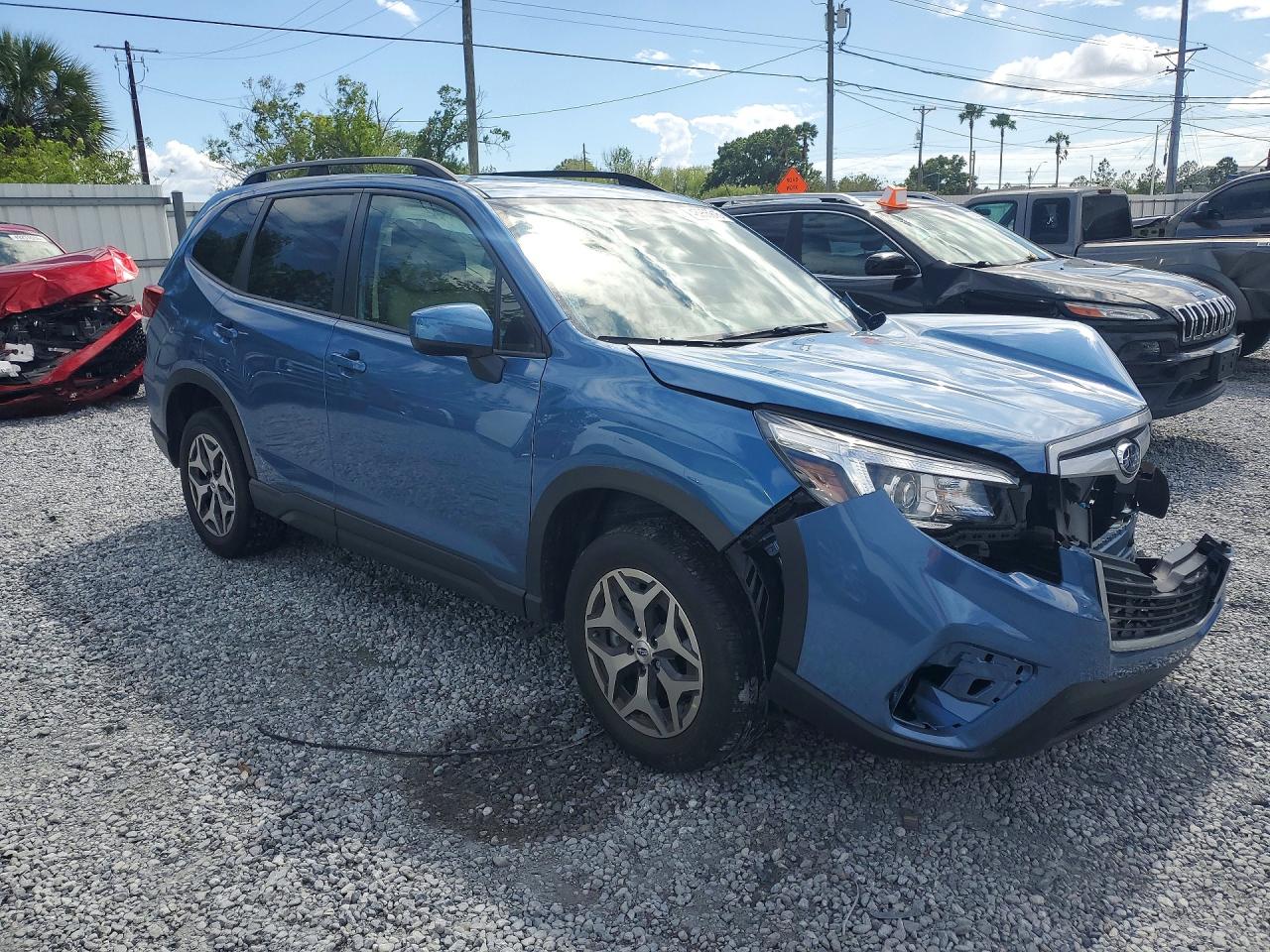 2020 SUBARU FORESTER