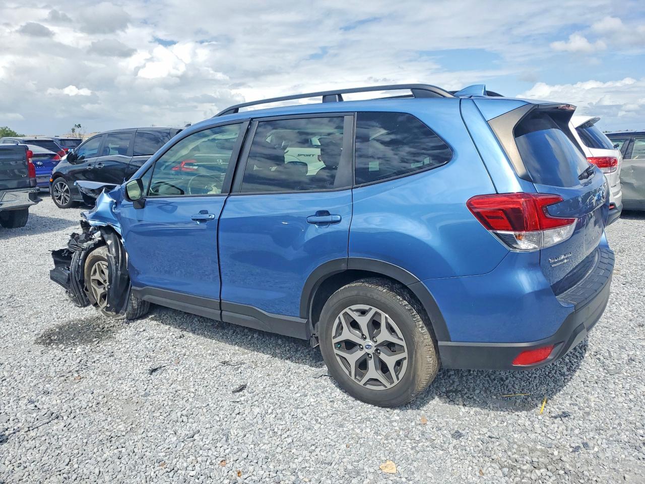 2020 SUBARU FORESTER