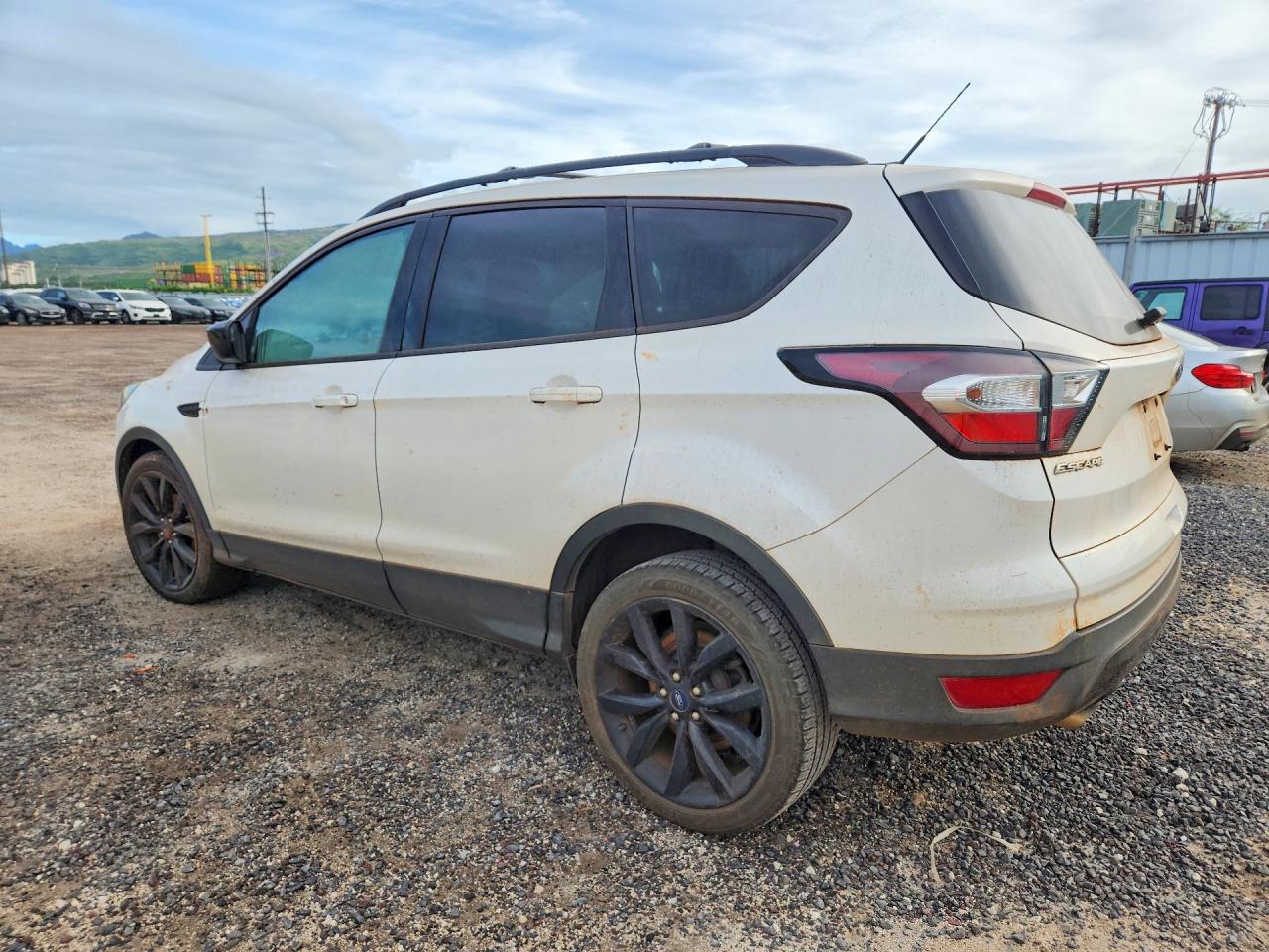 2017 FORD ESCAPE