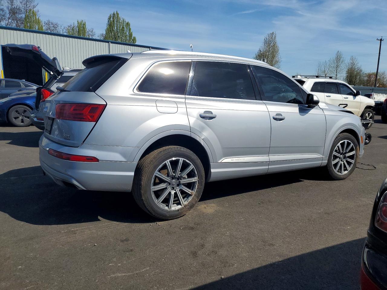 2017 AUDI Q7