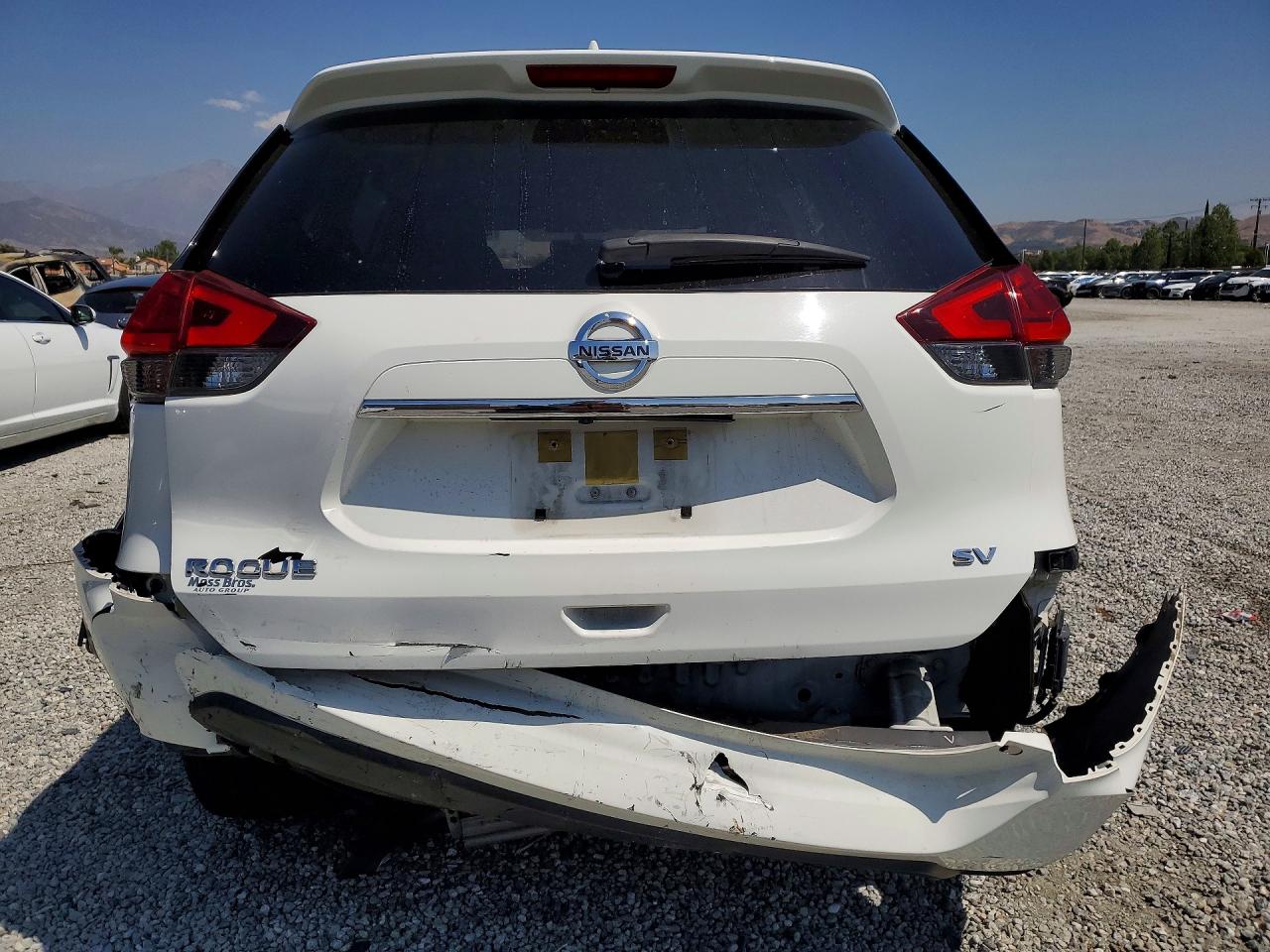2017 NISSAN ROGUE