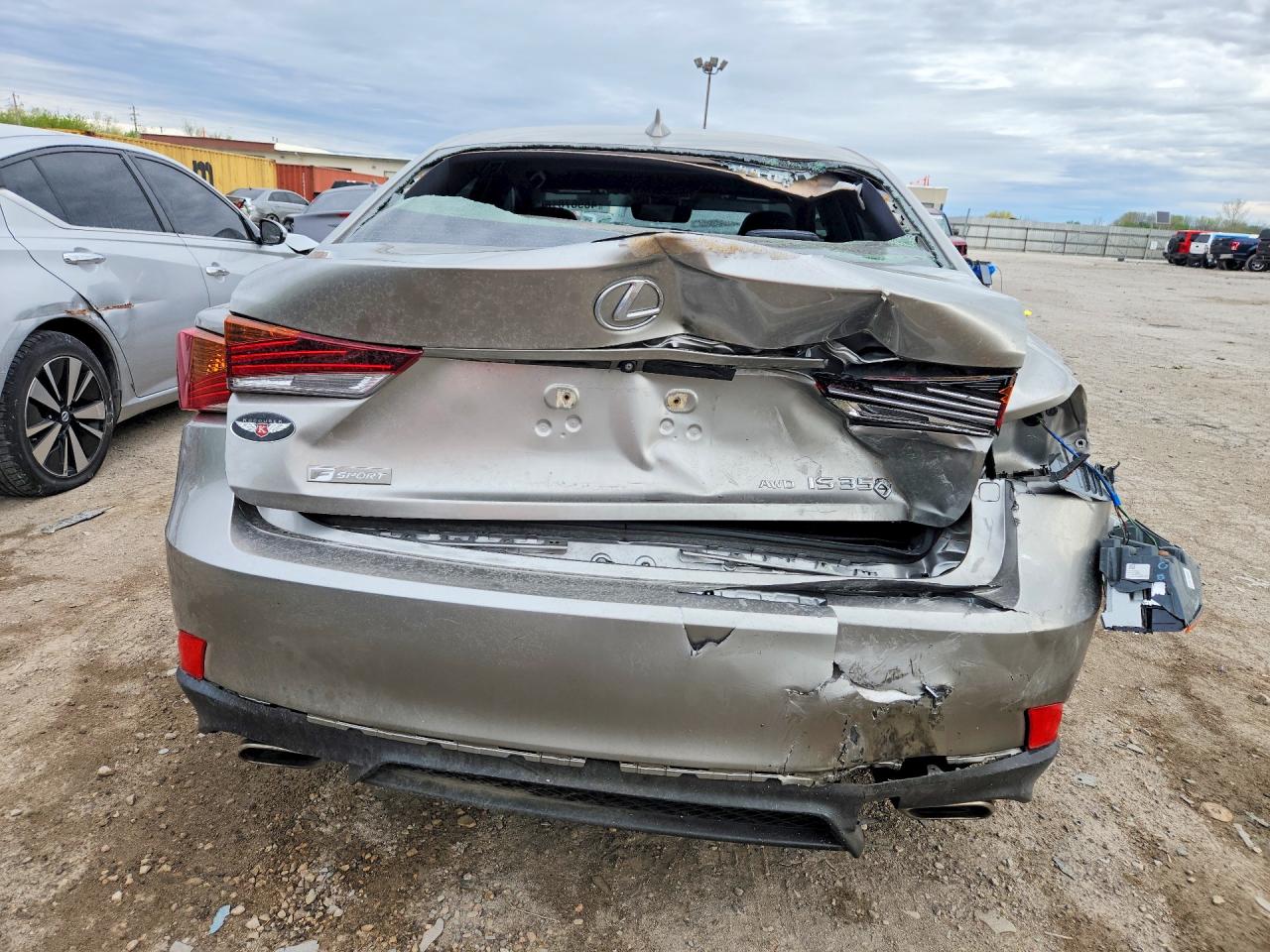 2017 LEXUS IS