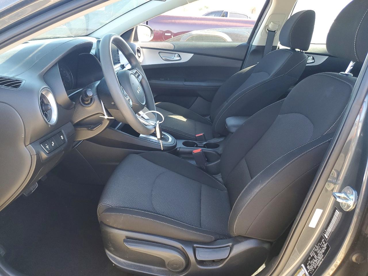 2023 KIA FORTE
