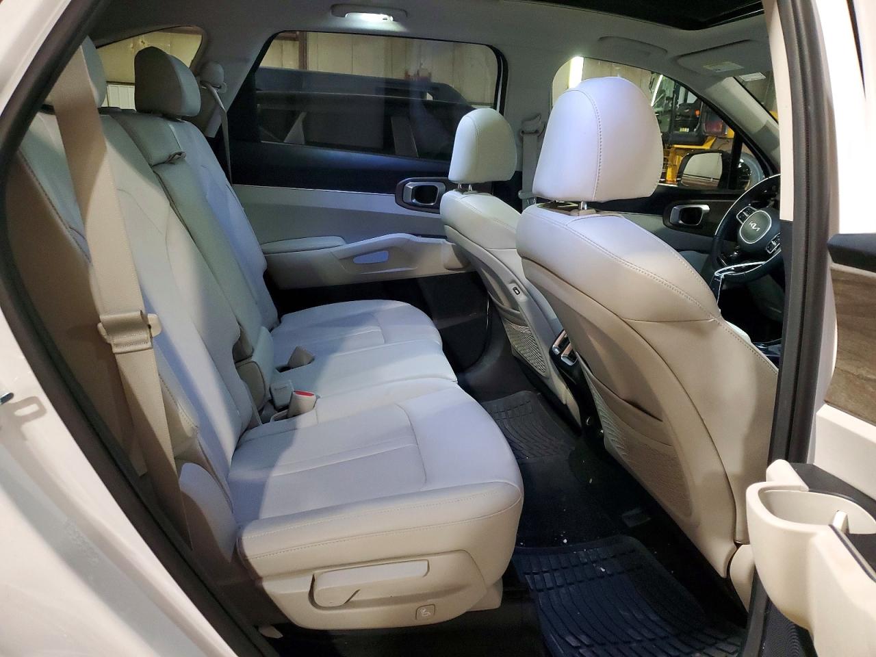 2023 KIA SORENTO