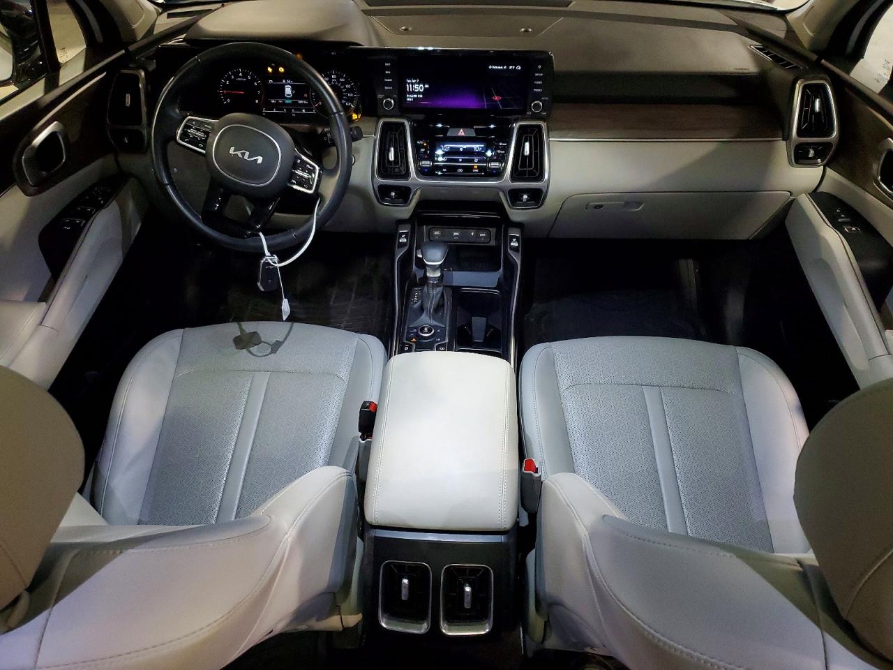 2023 KIA SORENTO