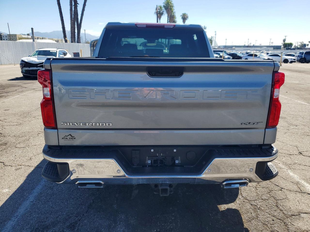 2025 CHEVROLET SILVERADO
