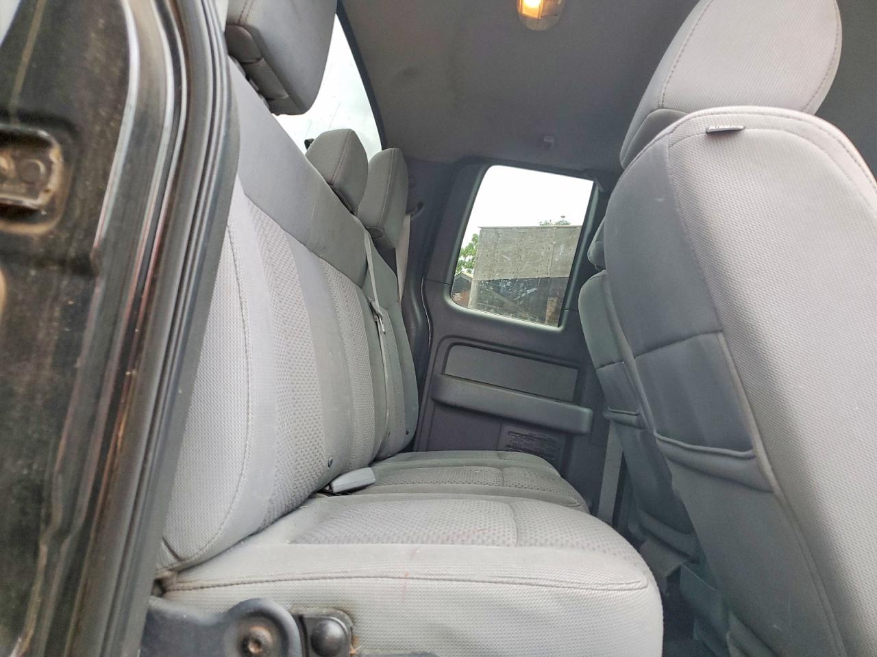 2013 FORD F150