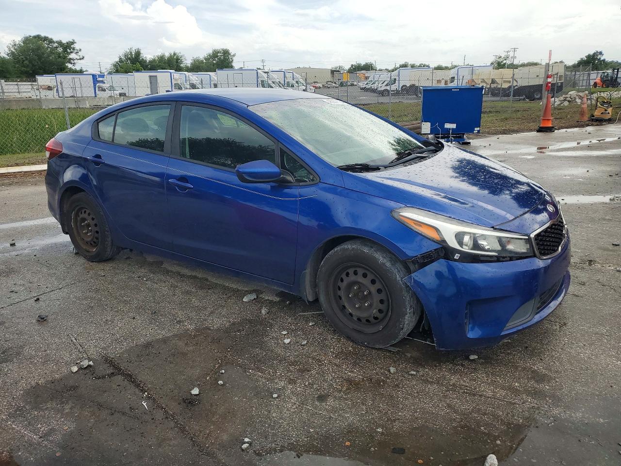 2017 KIA FORTE