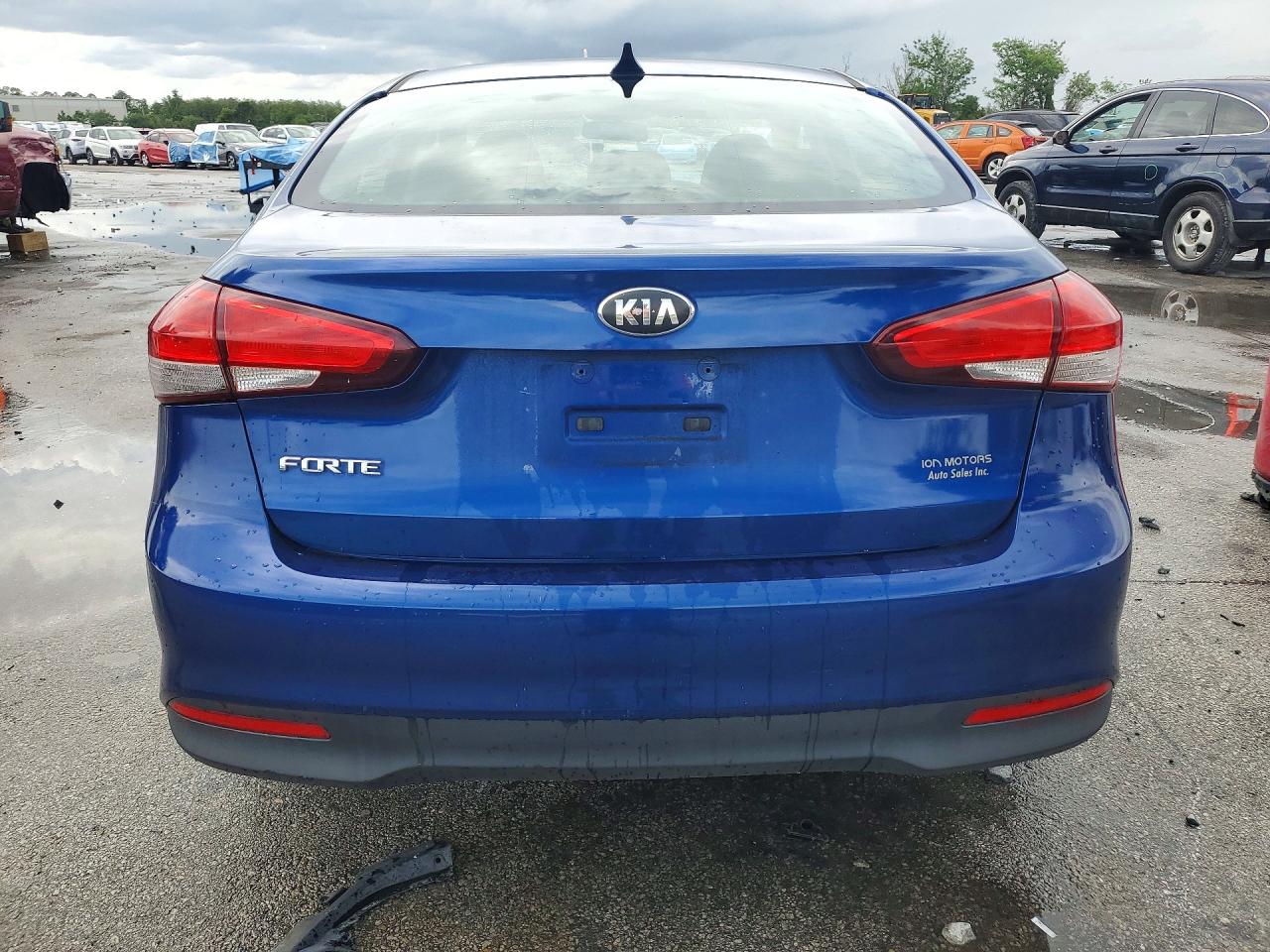 2017 KIA FORTE