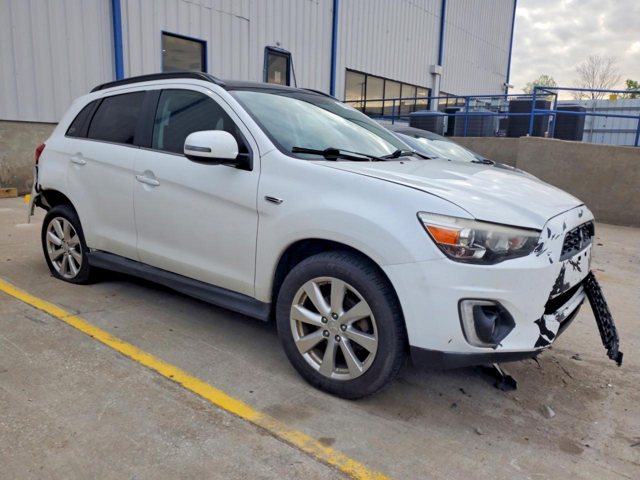 2015 MITSUBISHI OUTLANDER