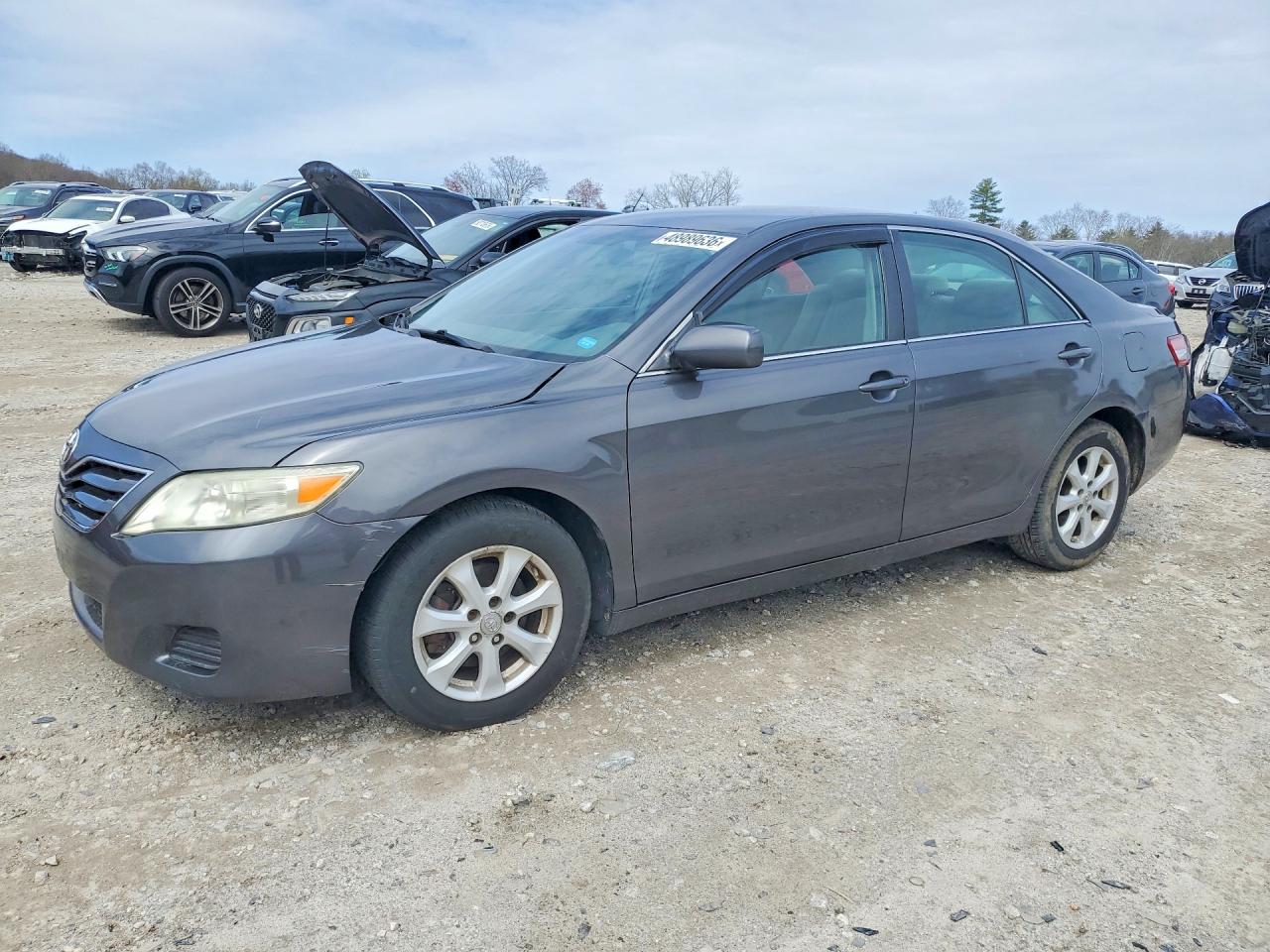 2011 TOYOTA CAMRY