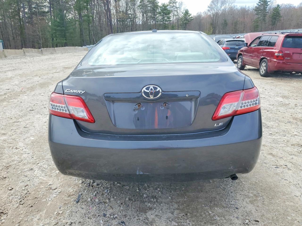 2011 TOYOTA CAMRY