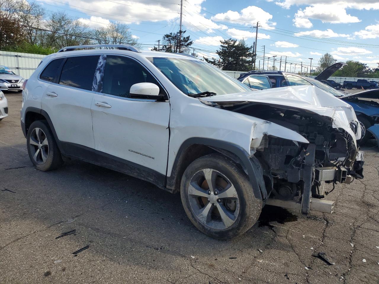 2019 JEEP CHEROKEE