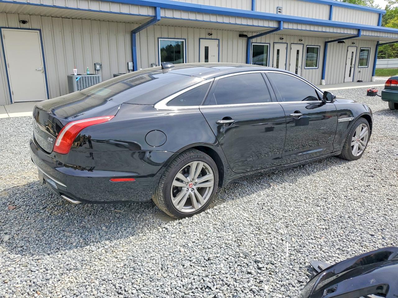 2016 JAGUAR XJ