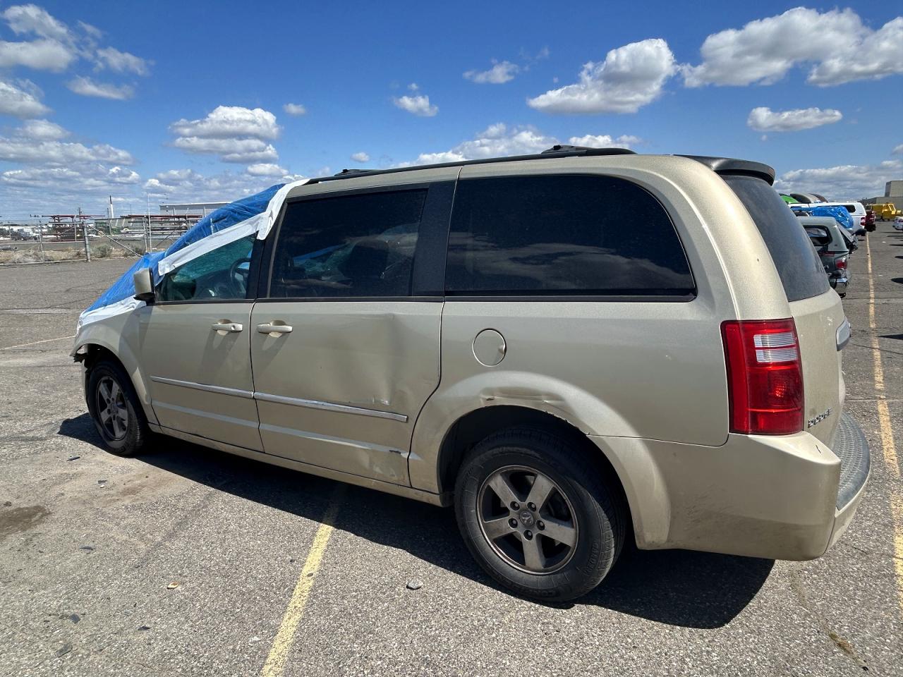 2010 DODGE CARAVAN