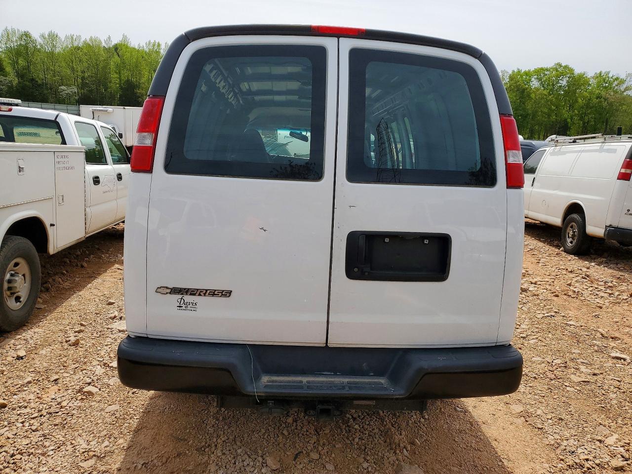 2017 CHEV EXPRESS