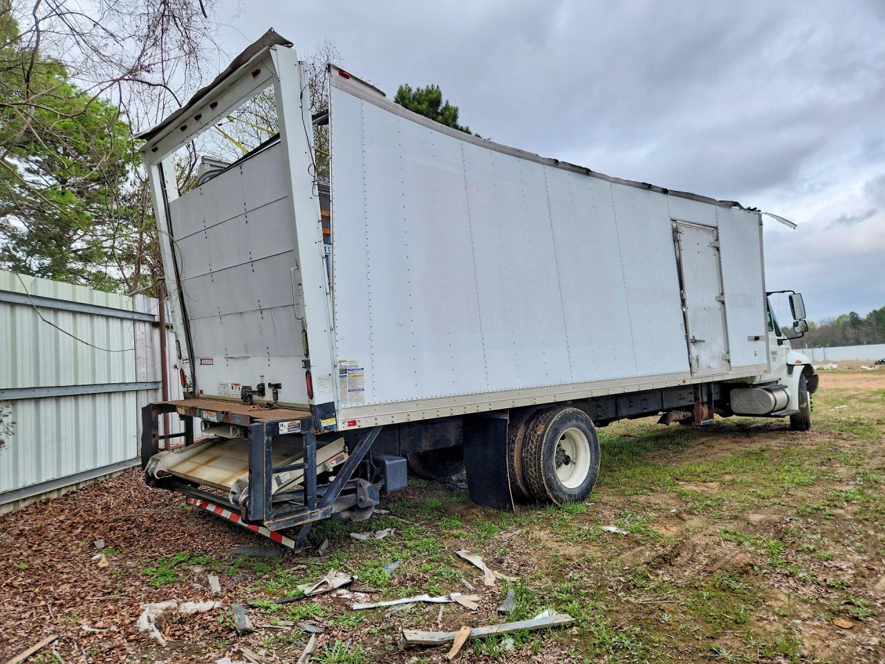 2011 INTERNATIONAL 4300 4300