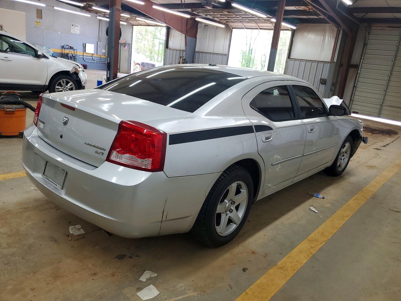2010 DODGE CHARGER