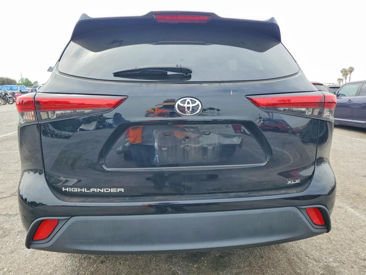 2020 TOYOTA HIGHLANDER