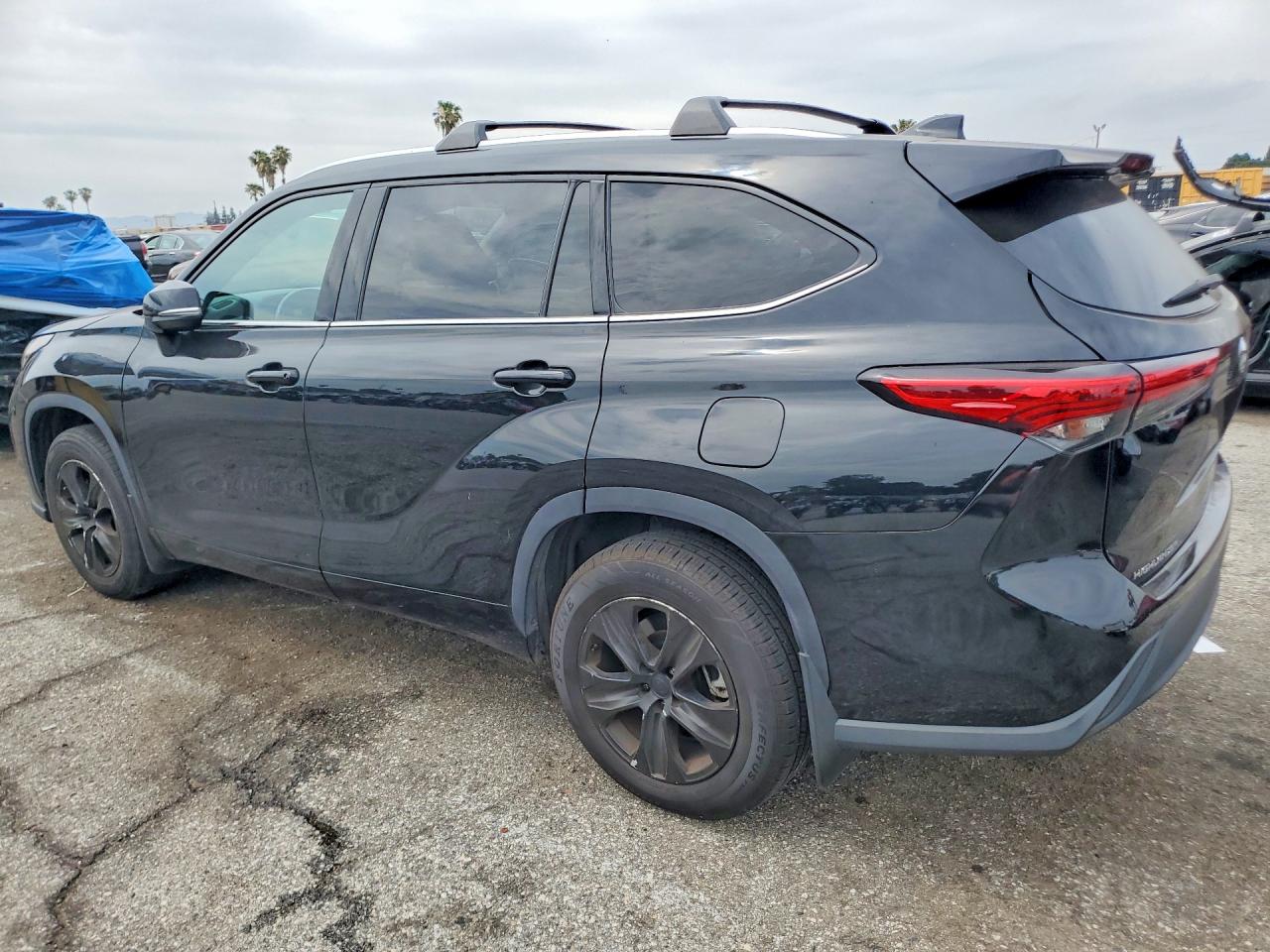 2020 TOYOTA HIGHLANDER