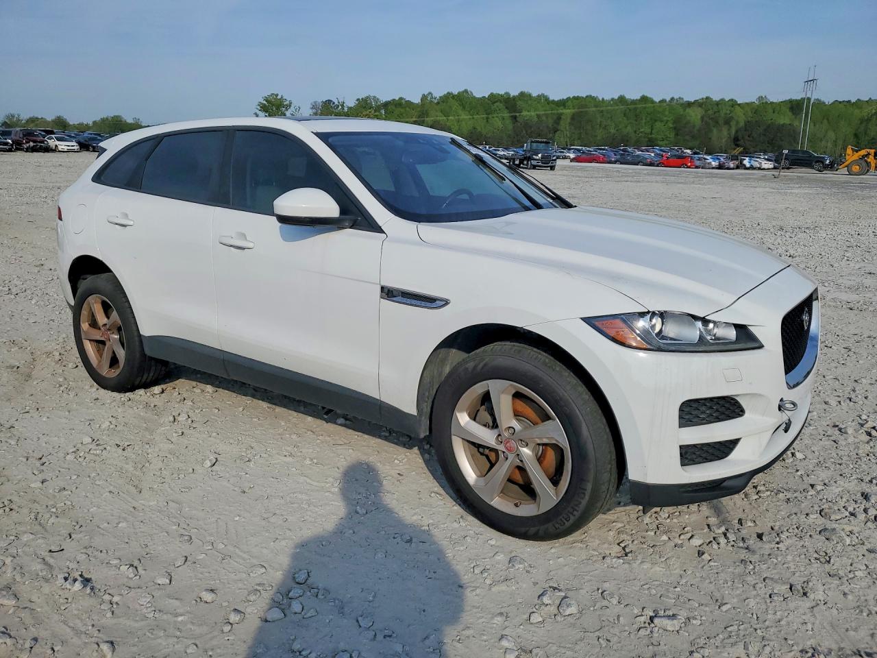 2017 JAGUAR F-PACE